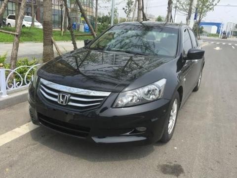 花9.8万买辆八代本田雅阁, 虽然省了14万, 车主却说出心底话