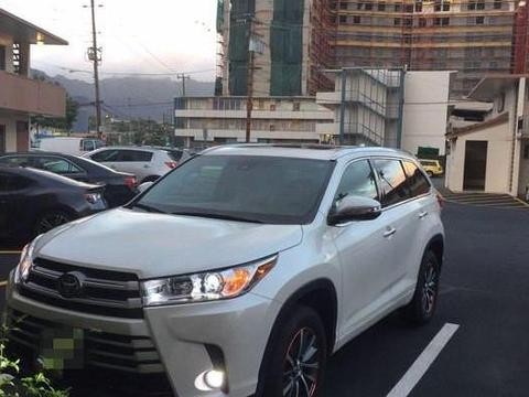 街头实拍2018款丰田汉兰达, 比大众途昂还霸气, 本田冠道难卖了