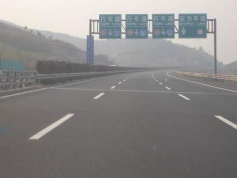 上高速前做好这4点，安全提高不止一点点