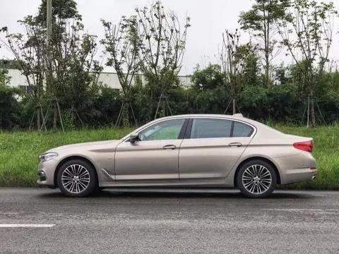 还在说“开宝马、坐奔驰”？那我只能说你不懂车