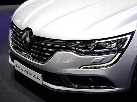 法系旗舰，车长4米8比奥迪漂亮，国产22万起买啥帕萨特雅阁