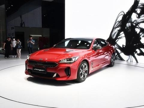 韩系起亚抄袭VV7，内饰一模一样，长城这次为国产车长脸了！