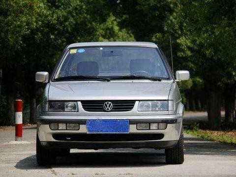 小伙1.5万买了一台跑了6万公里老捷达，动力嗷嗷叫，就是猛