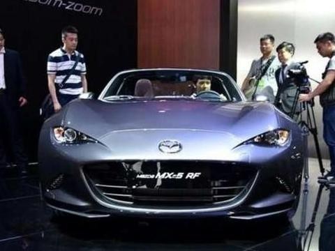 全球最畅销的小跑，卖30万硬顶敞篷，不输TT，手慢的买不到