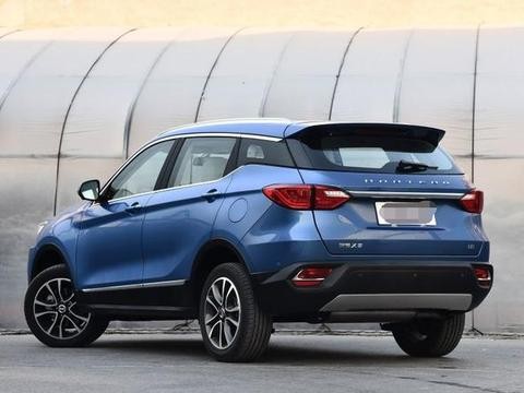 SUV领域重磅炸弹！上市当天订单破万，照搬奥迪内饰，配全景天窗