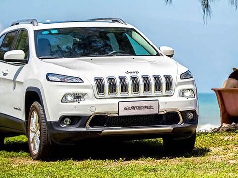 车型对对碰：JEEP自由光，日产新奇骏和三菱欧蓝怎么选？