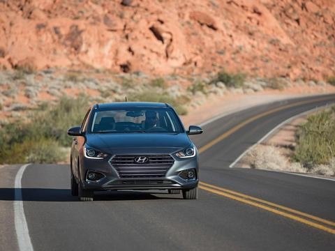 平民小车也不甘平庸！2018款现代雅绅特试驾解析