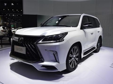 全尺寸SUV，车长超五米，质量近三吨，路虎简直不够看！