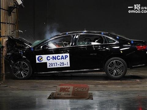 五星碰撞，越级安全 东风A9为你保驾护航