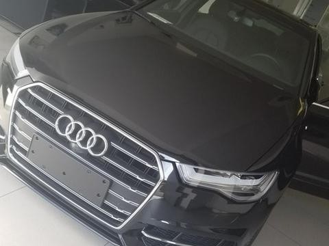 43万买辆低配奥迪A6L：车主亲自改装，看到改装现场时媳妇心疼了