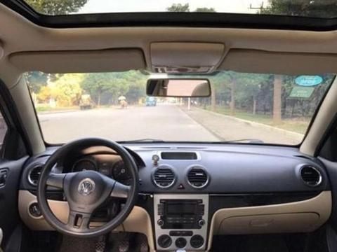 花5万5买辆朗逸开回乡下, 却被嘲笑“钱多人傻”, 怎么不买飞度