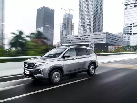 宝骏530预售价8万至13万 那些想买哈弗H6的车主你们真的想好了吗?