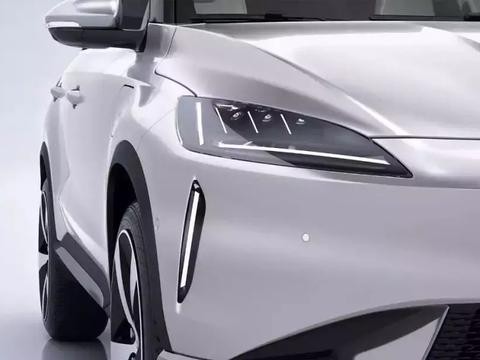 听说这是一款受女生喜欢的车！