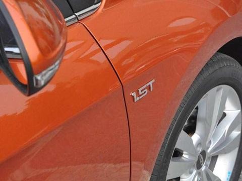 10天卖出6000辆，标配ESP带1.5T，卖6万要将捷达英朗赶尽杀绝！