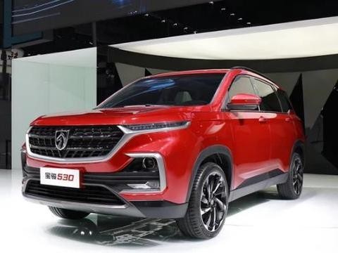 比亚迪真造出百姓小跑车！一使劲跑赢特斯拉，“宝石”标爬上车头