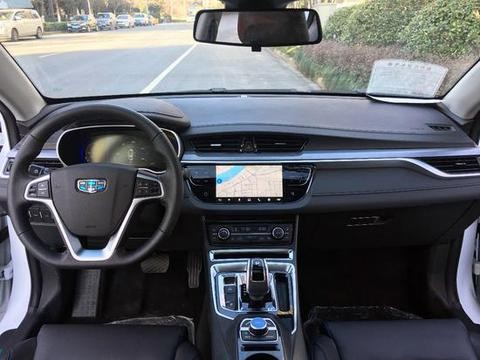 吉利新款帝豪EV450内饰曝光 科技配置大幅提升
