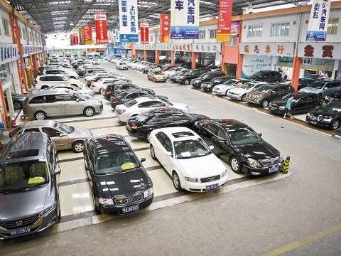 车况良好的进口二手V6奔驰降到10万也没人买