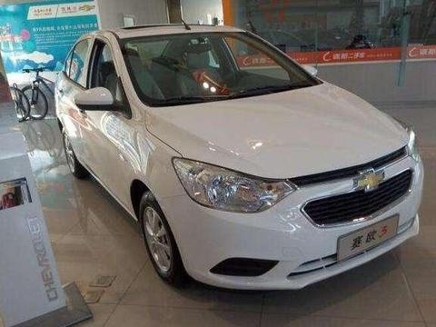 美系最亲民的家轿，1公里油耗仅三毛，带天窗才卖6万绝对值了