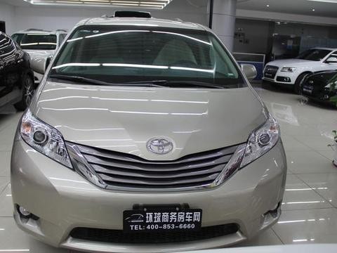8座丰田塞纳 多人出行好选择！