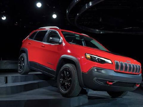 自由光中期改款！终于做开眼角手术