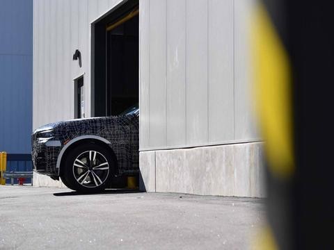 亮相在即 宝马发布新一代X7官方测试照片