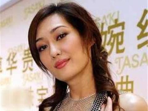 模特出身，当过8年保姆，还和吴彦祖搭戏，今坐拥豪车嫁10亿富豪