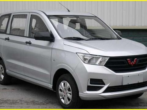 国产神车五菱宏光最新款，前脸大变，堪比宝骏730，要排队买车了