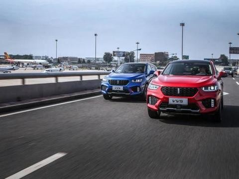 两款车上市不到1年