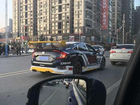 奔驰C63都干不过，那我买思域干什么？对手起码都是GT-R以上！