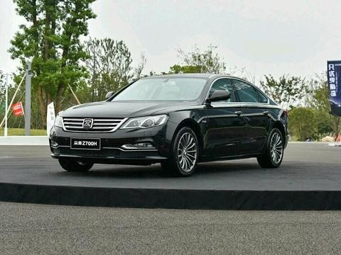 良心国产C级车！售10万还带电吸门，看内饰不输奥迪A6