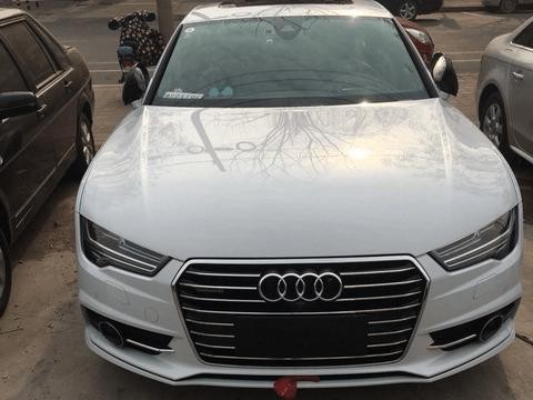 2018款白色奥迪A7, 配矩阵大灯, 比奔驰CLS还帅