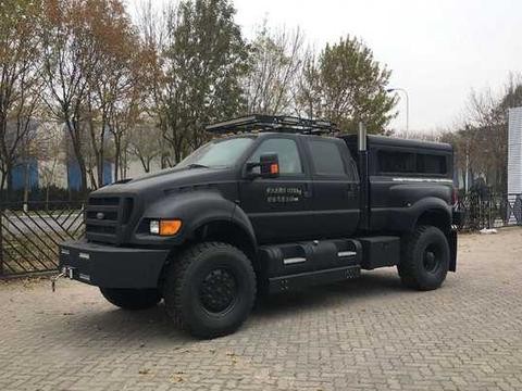 青岛小伙400万买了一辆皮卡，网友称：就是人傻钱多！！