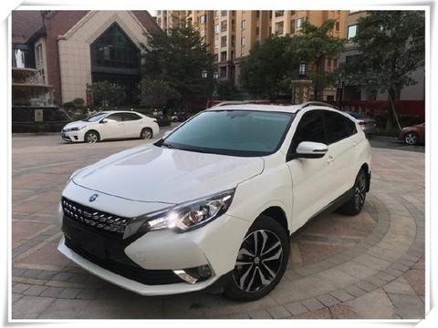 这车让吉利长城心寒，配奥迪内饰才10万，这次真比丰田干得好