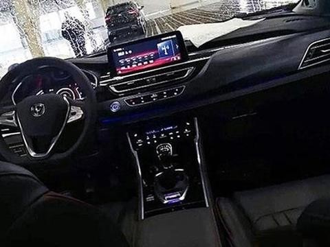 新款长安CS75内饰曝光: 配备悬浮式中控屏！