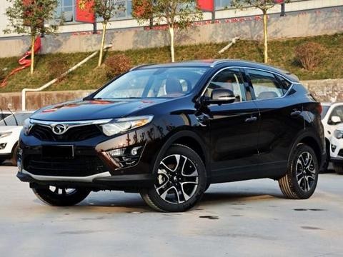 法拉利设计师操刀，高颜值5座SUV上市，顶配12万