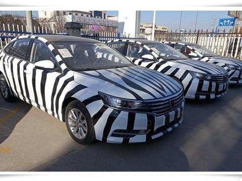 大量荣威i6库存车停满广场，工作人员：全部5折，最低5万可提车