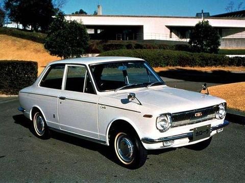 为什么全球销量第一的卡罗拉, 在中国“水土不服”销量进不了前3?