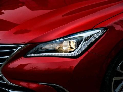 1.6L配爱信6AT , 比宝马漂亮, 比朗逸大一圈, 卖7万要火!