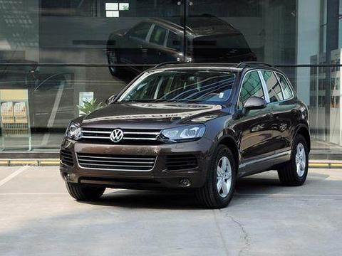 大众这款车降价了，颜值高，3.0T发动机，内饰豪华，吊打汉兰