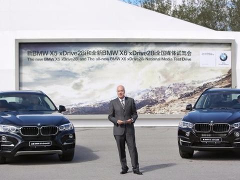 X5看上去十分霸气，而X6采用了溜背设计，凸显了更强的运动色彩