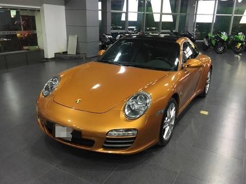 而立之年花62万买辆保时捷911: 爆改内饰