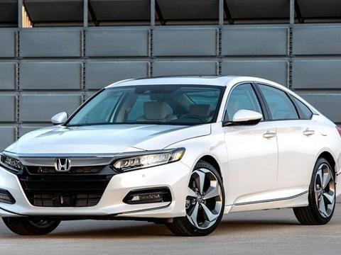 面对割裂的中型轿车市场 雅阁/凯美瑞转向运动