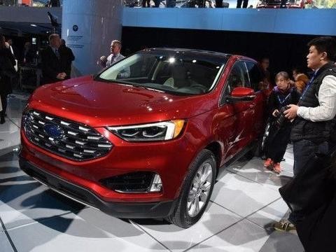 福特官方发布了锐界中期改款的官图，而就在最近的北美车展上