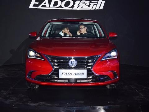 “最美”家族再添新品 长安第二代逸动静态解读