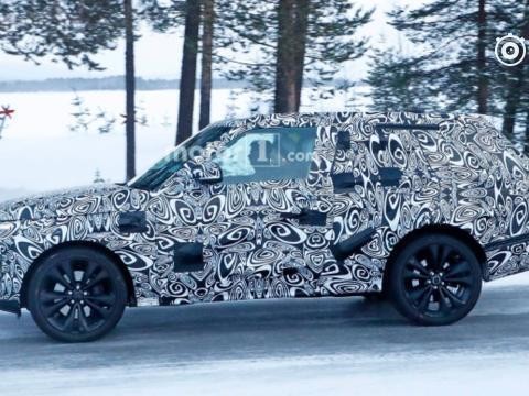 对标兰博基尼 路虎揽胜三门版路试谍照