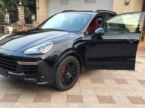 花172万入手保时捷卡宴GTS