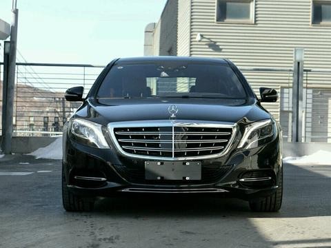 当年被迫停产！如今被奔驰救活，加价30万也难买到