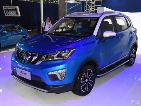 买宝骏510不如它，自动档超低油耗，高配仅7万开回去倍有面子