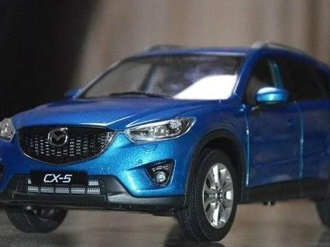 整体时尚大气 马自达CX-5车模实拍