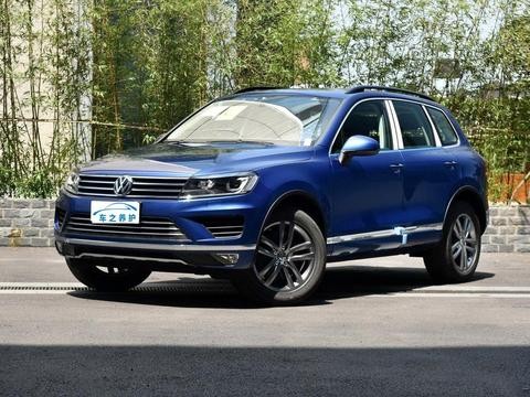 简单又豪华, 绅士又粗暴, 还有着X5的气质, 但没X5那么受欢迎